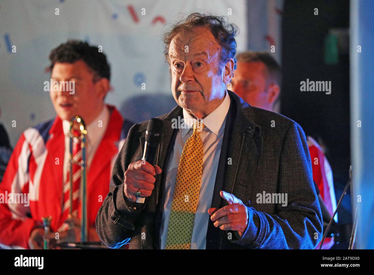 John Mills speaks to pro-Brexit supporters in Parliament Square, London, as the UK prepares to leave the European Union, ending 47 years of close and sometimes uncomfortable ties to Brussels. Stock Photo