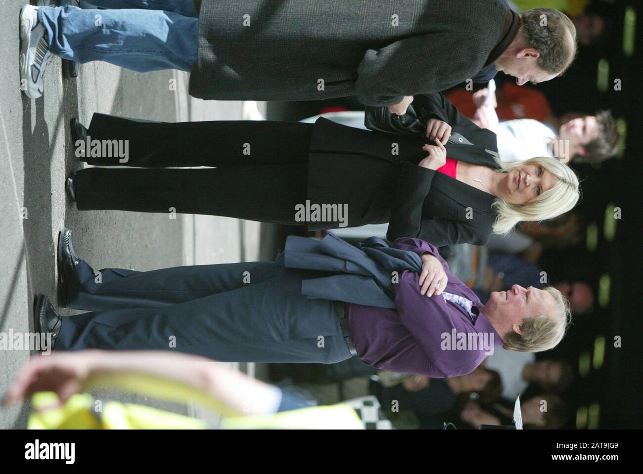 Amanda Redman, Dennis Waterman, Filming 'NEW TRICKS'  Soho London (credit image©Jack Ludlam) Stock Photo