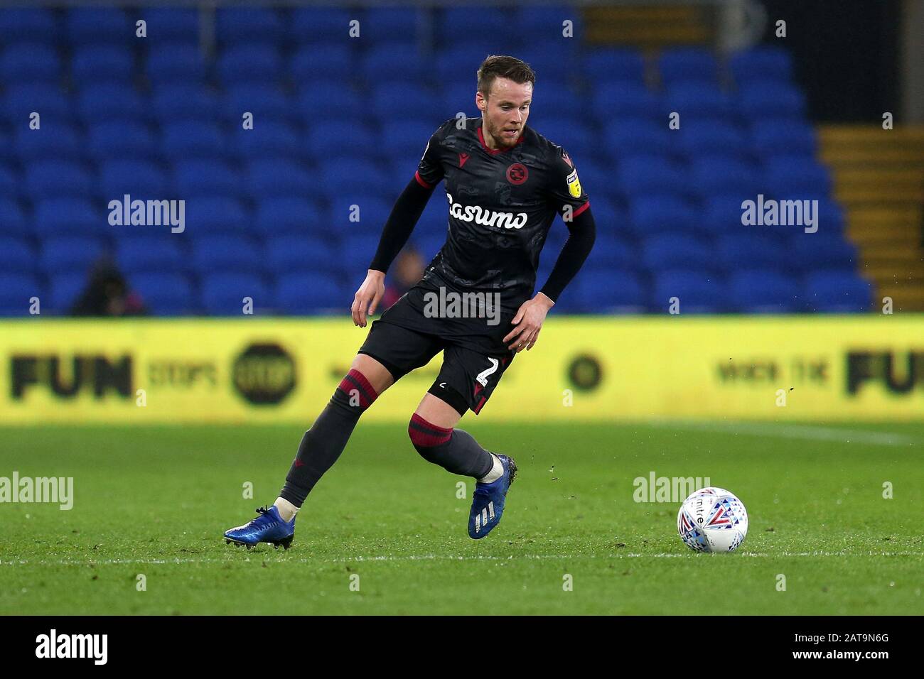4,000 Cardiff city v reading Stock Pictures, Editorial Images and