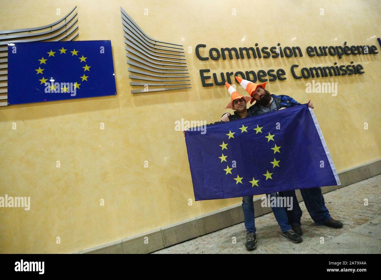 Brussels, Belgium. 31st Jan, 2020. People from the United Kingdom pose for photos in front of the European Commission headquarters in Brussels, Belgium, Jan. 31, 2020. Britain officially left the European Union (EU) at 11 p.m. (2300 GMT) Friday, putting an end to its 47-year-long membership of the world's largest trading bloc. Credit: Zheng Huansong/Xinhua/Alamy Live News Stock Photo