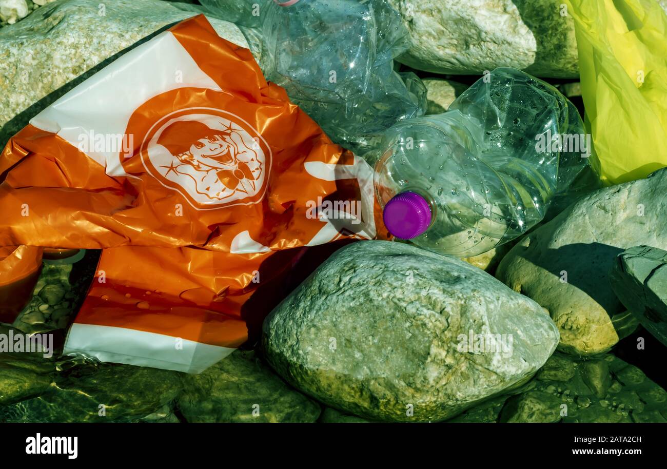 Garbage on the river hires stock photography and images Alamy