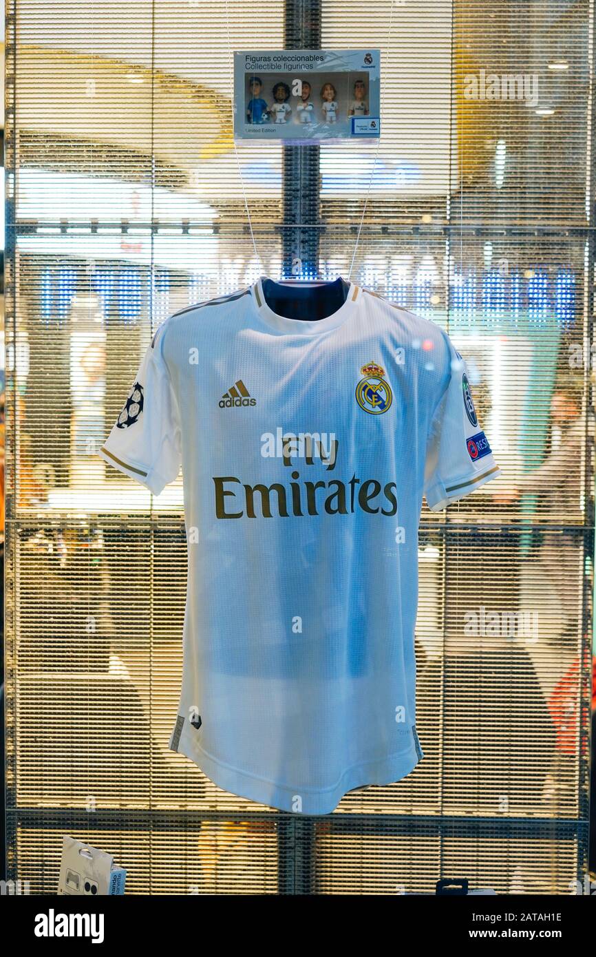 Real madrid shop hi-res stock photography and images - Alamy