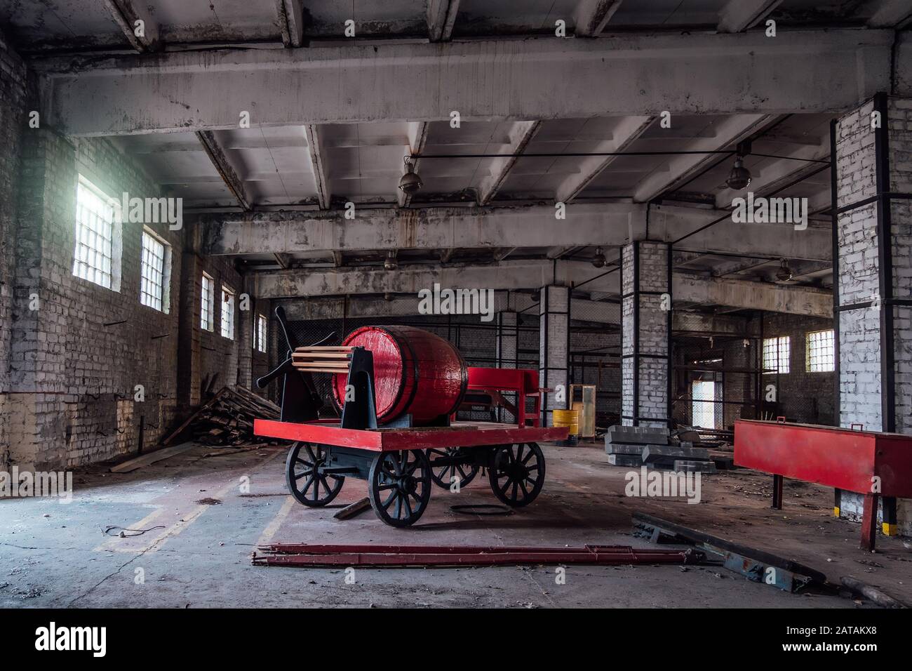 Old red fire truck hi-res stock photography and images - Alamy