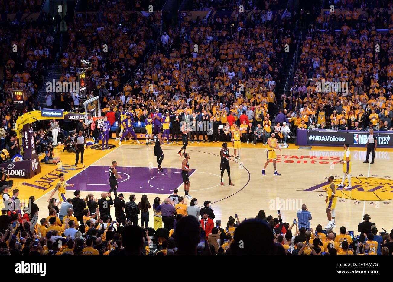 Los Angeles Lakers forward LeBron James shoots for two over Atlanta Hawks  forward De'Andre Hunter on Sunday, Dec. 15, 2019, in Atlanta. (Photo by  Curtis Compton/Atlanta Journal-Constitution/TNS/Sipa USA Stock Photo - Alamy