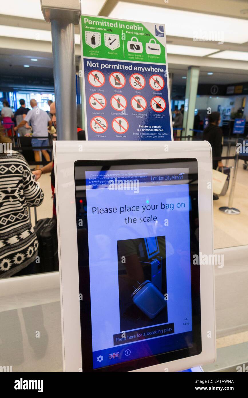 Prohibited Airport High Resolution Stock Photography and Images Alamy