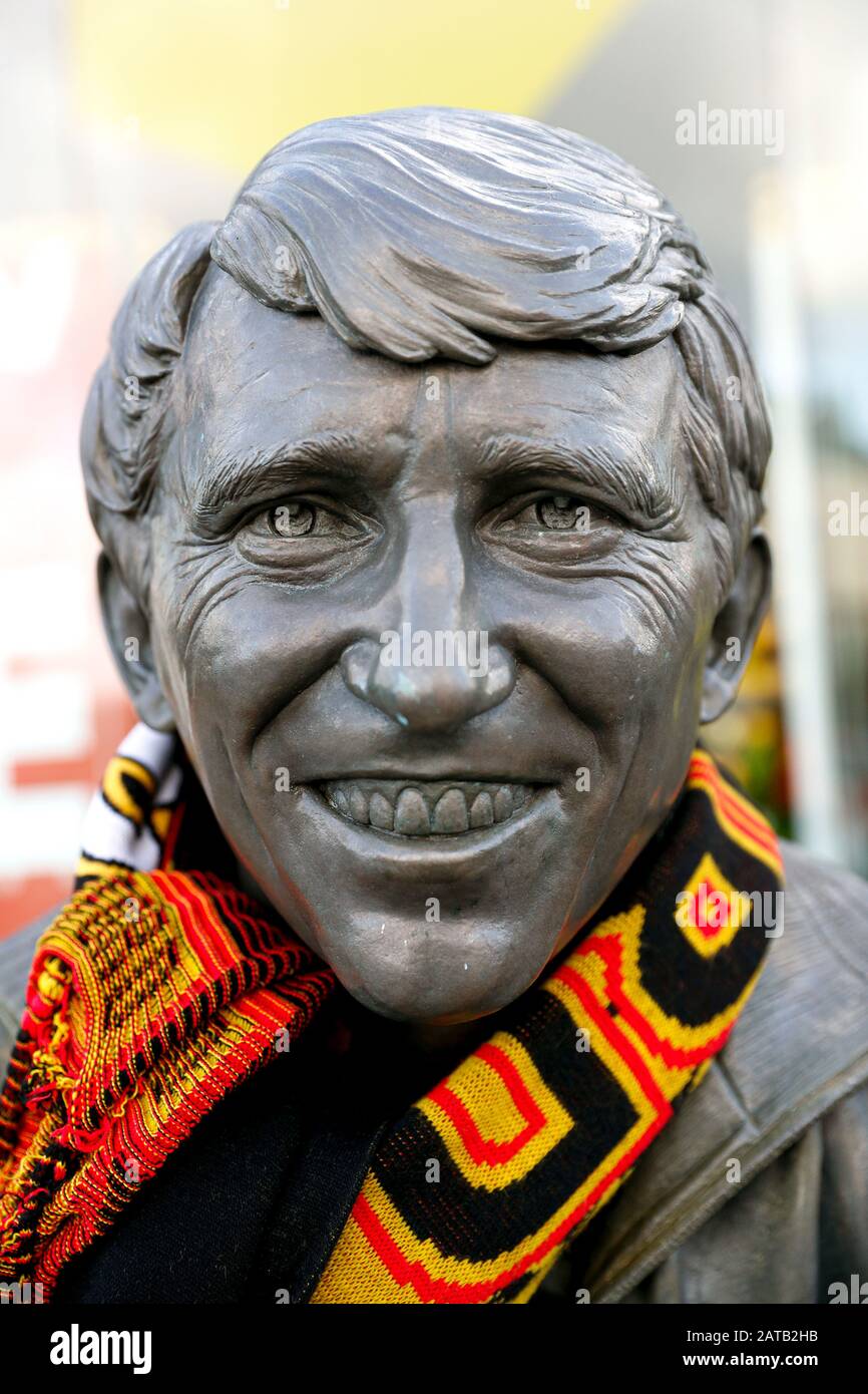 Watford unveil amazing Graham Taylor statue outside Vicarage Road