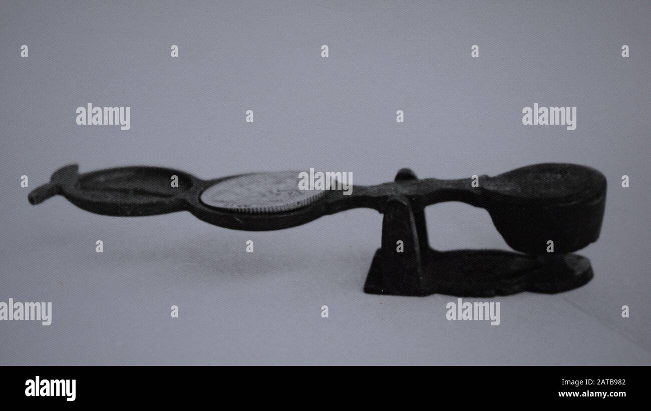 medieval coin balance Stock Photo Alamy