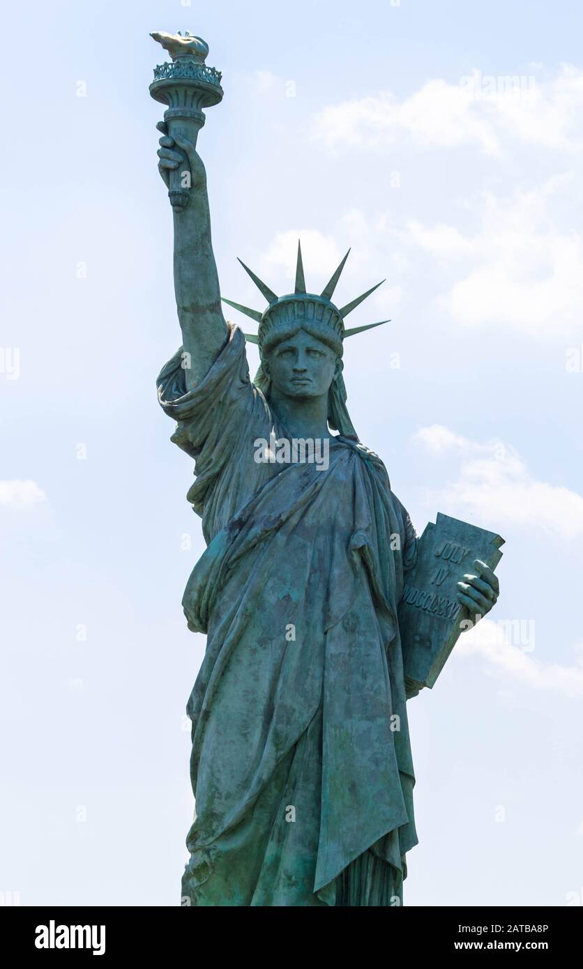 Portrait of the Statue of Liberty Stock Photo - Alamy