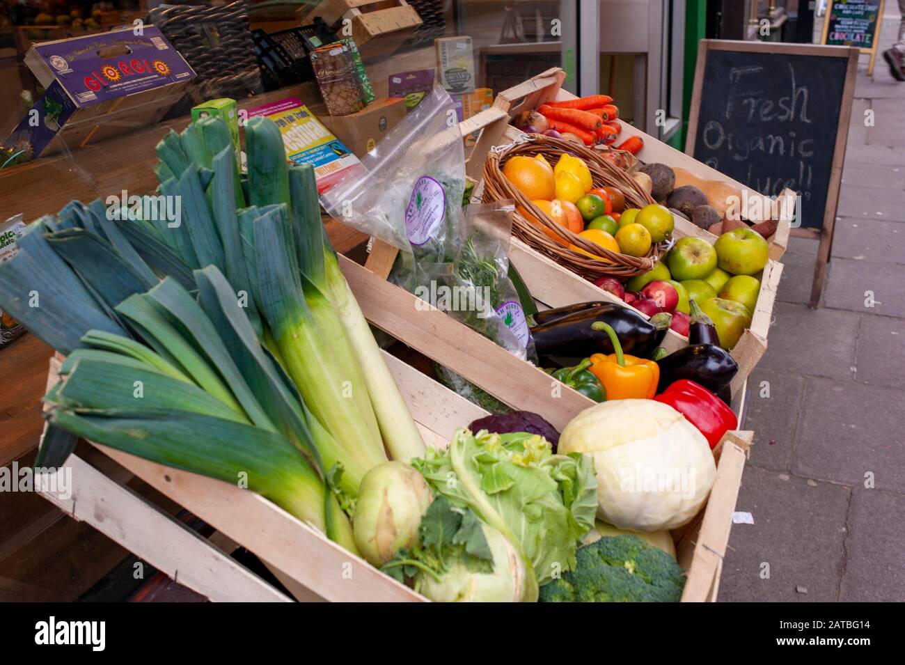 Organic food and vegetables shop in Edinburgh. Edinburgh cityscape