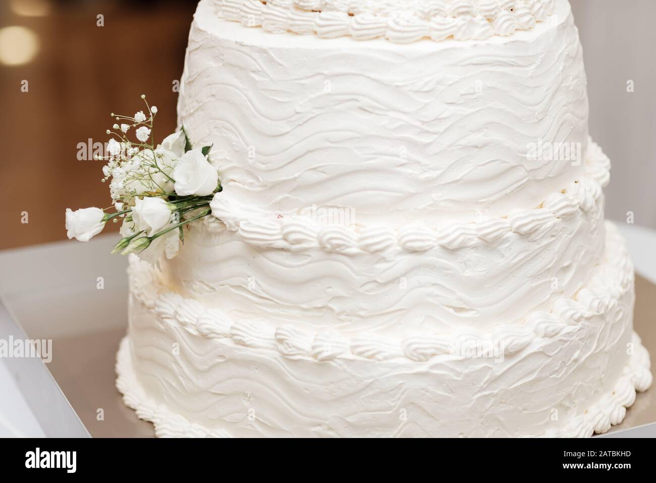 Four Tiered Wedding Cake High Resolution Stock Photography And Images Alamy