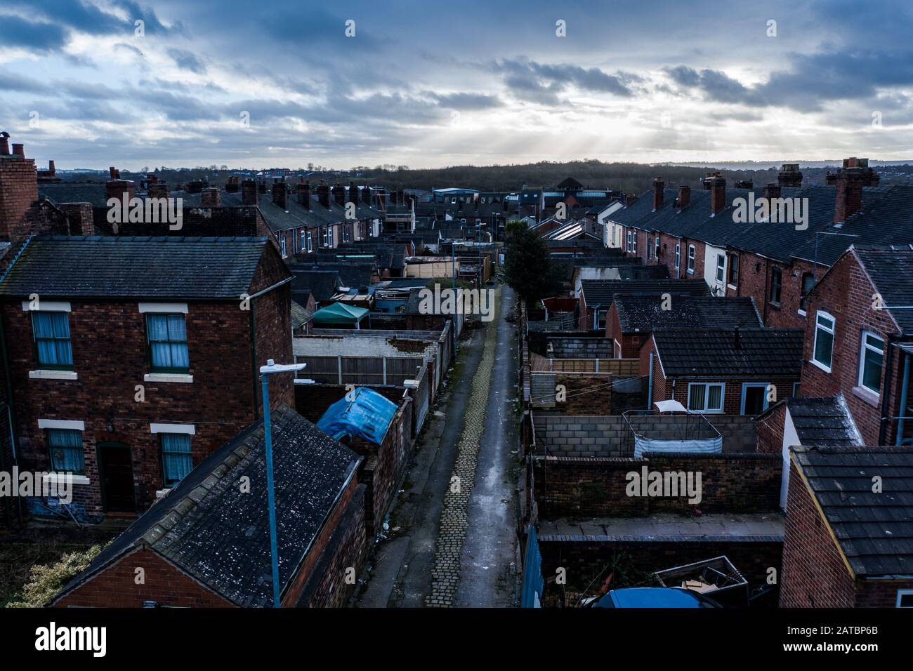 Aerial view of terrace housing in Stoke on Trent's poorer areas, poverty and urban decline, council and social housing, immigration West Midlands Stock Photo