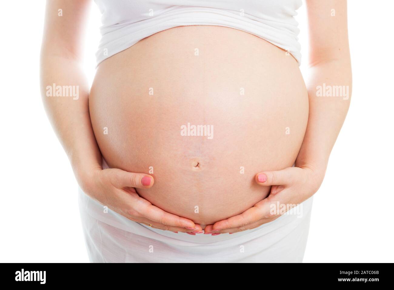 Мужчина гладит живот беременной. Беременной трогают живот. Икает в животе малыш у беременной. Беременная женщина трогает живот. Беременная женщина трогает живот.