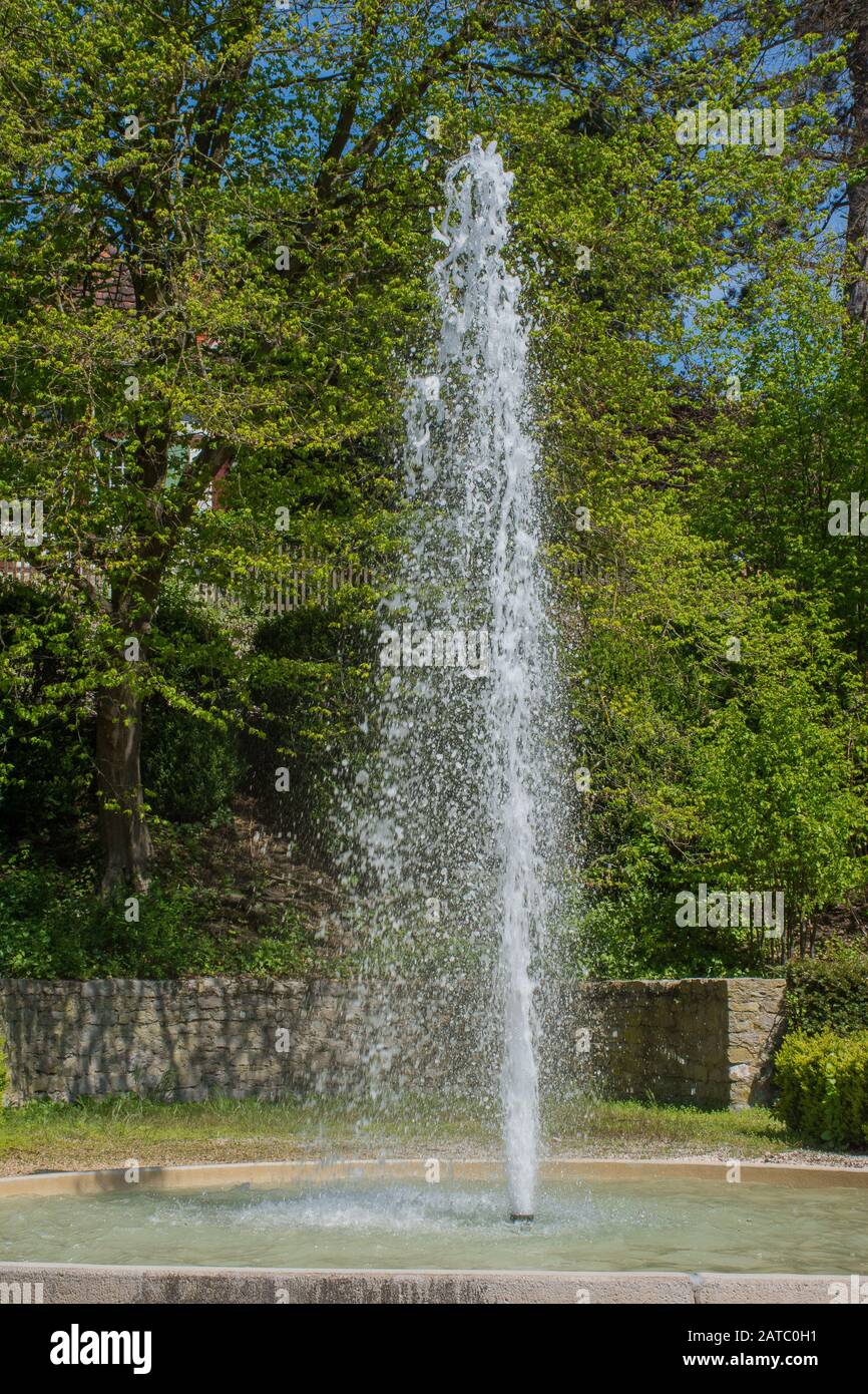 Springbrunnen in Schwäbisch Hall • Baden-Württemberg, Deutschland Stock Photo