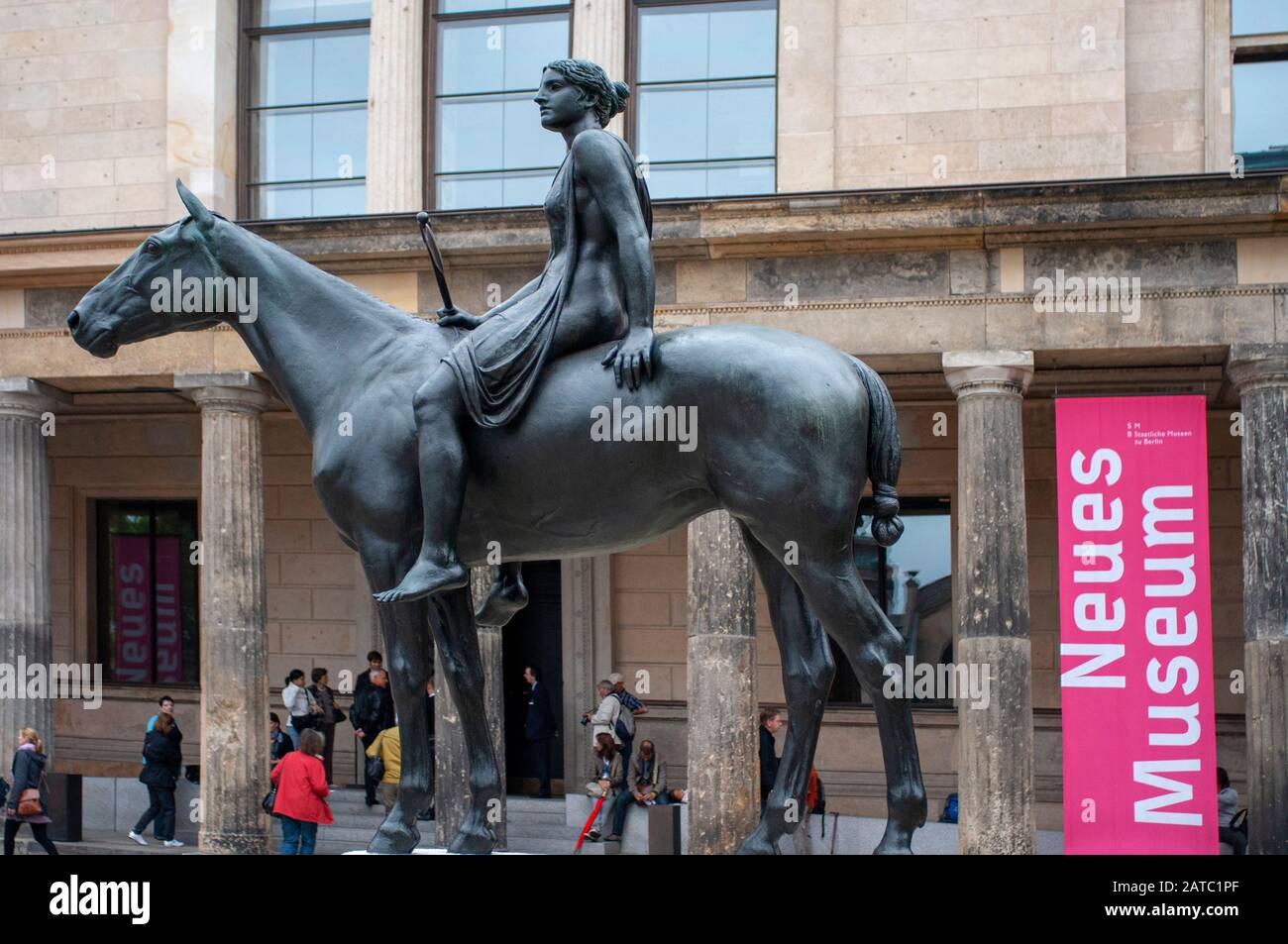 Amazon on horseback bronze sculpture by Louis Tuaillon outsie The Neues  Museum, Berlin, Germany Stock Photo - Alamy