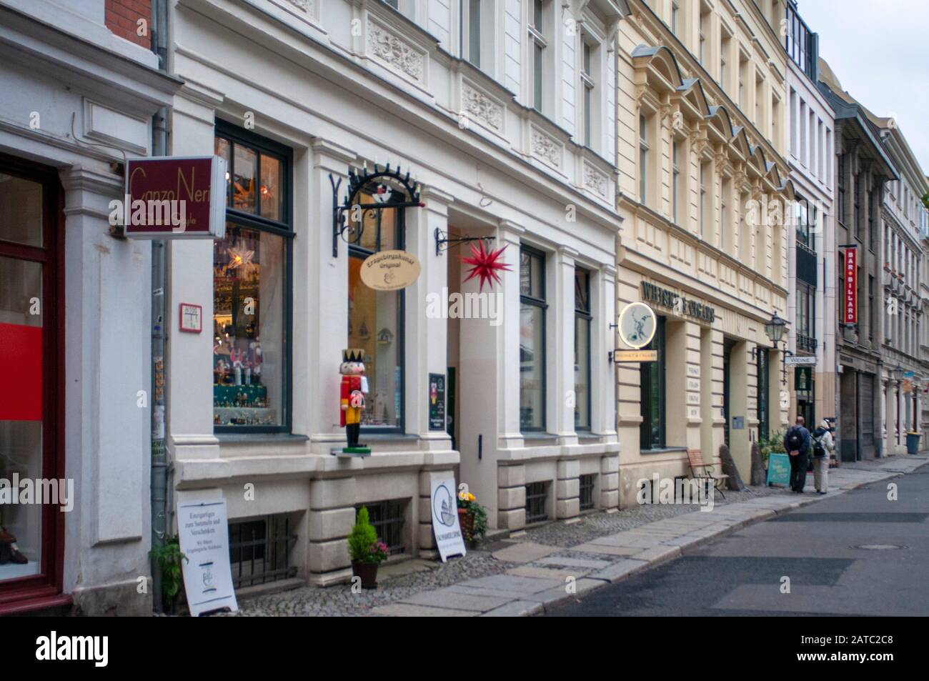 Canzo Neri shoes shop and Whisky & Cigars shop Whisky, Zigarren, Rum, Tastings aus Berlin in  Sophienstraße Mitte Berlin Germany Stock Photo