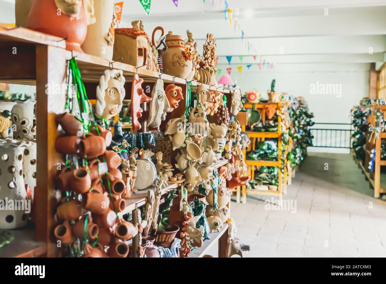 Green Pottery village “Atzompa” in Oaxaca, Mexico Stock Photo - Alamy