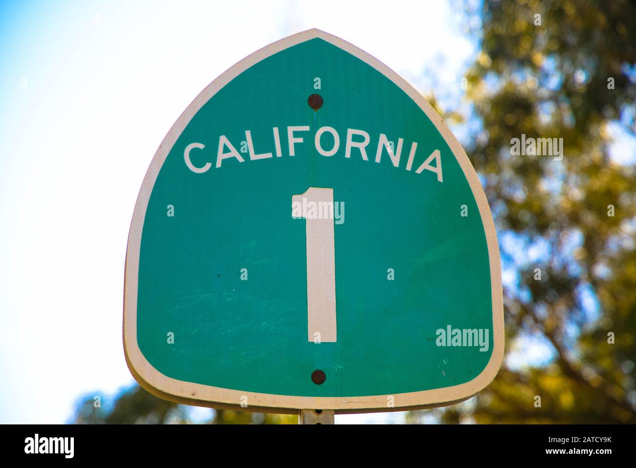 California state welcome sign highway hi-res stock photography and ...