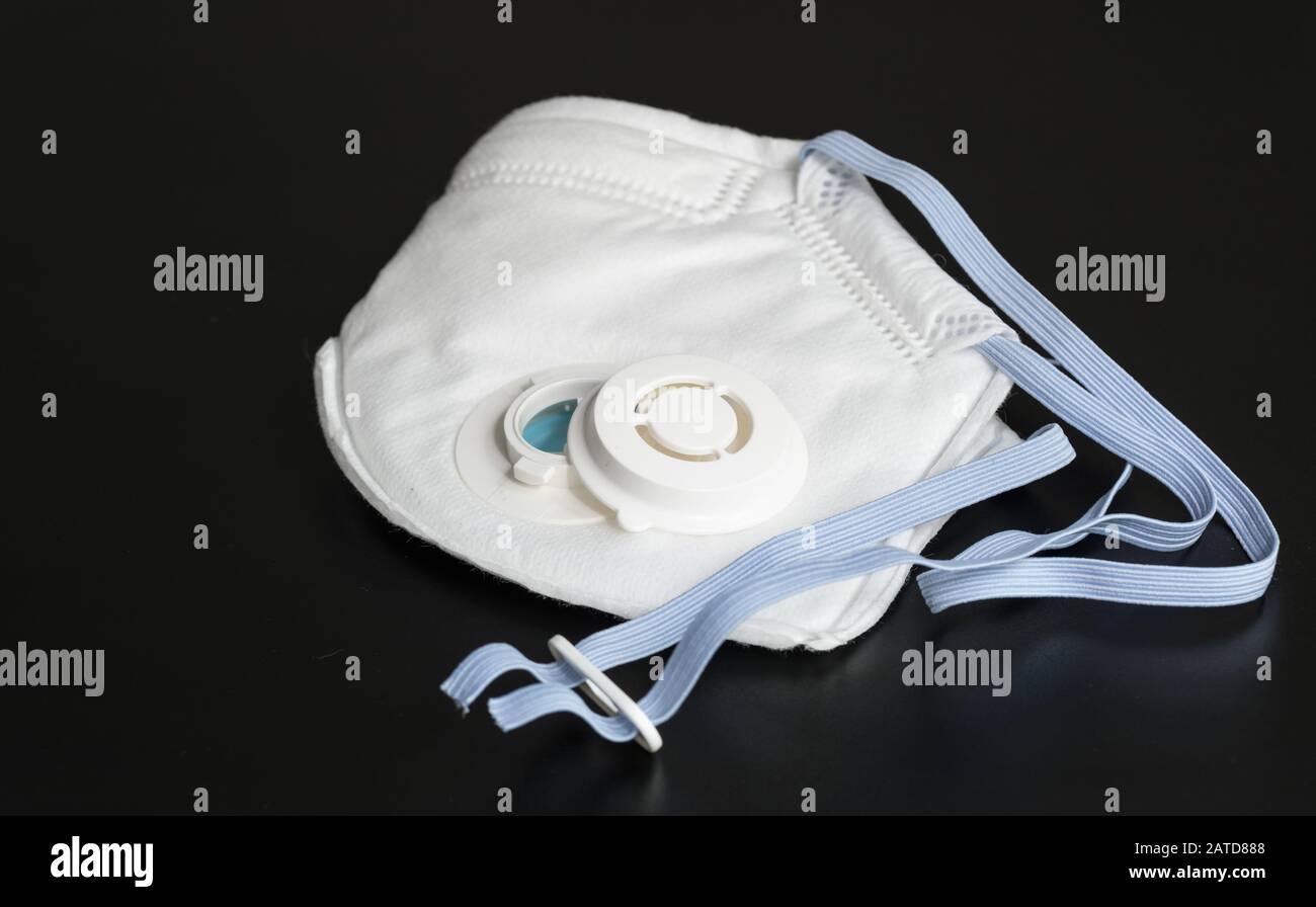 N95 mask nurse hi-res stock photography and images - Alamy