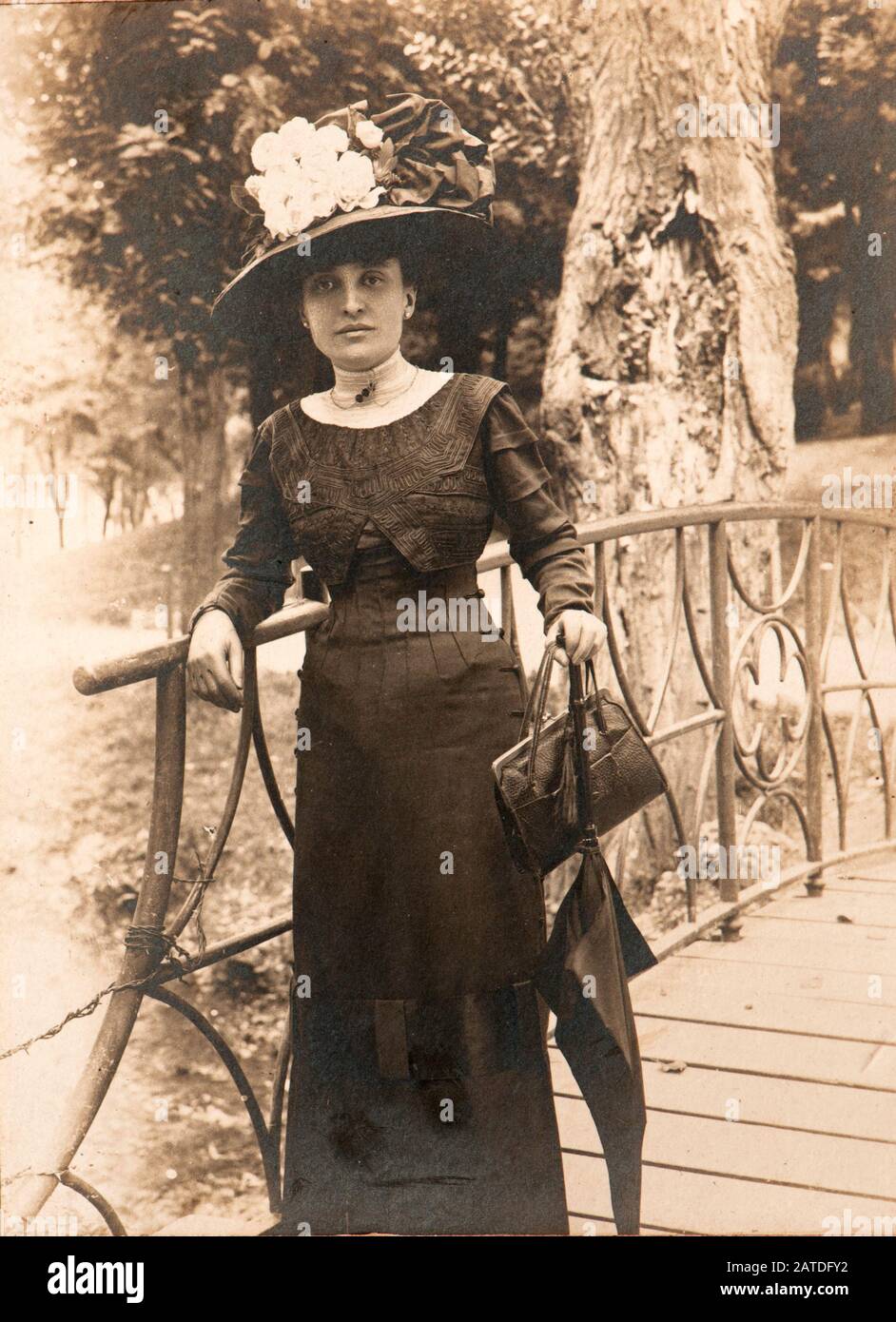 1910s Woman Dress High Resolution Stock Photography and Images - Alamy