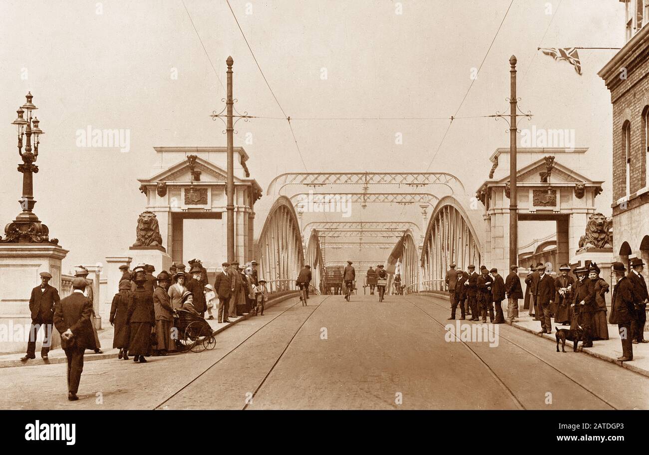 Rochester Bridge, Kent, vintage, 1900's Stock Photo Alamy