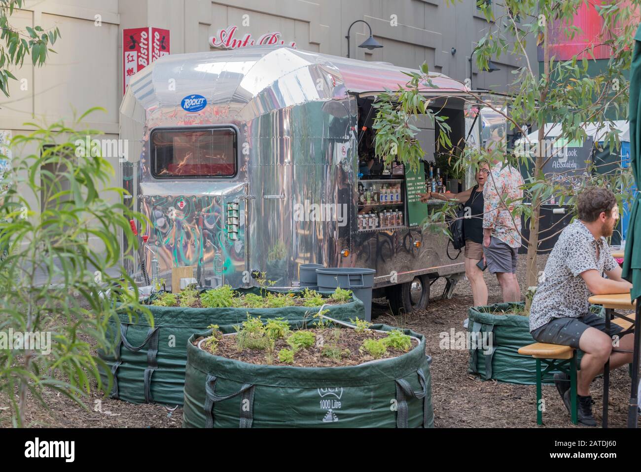 Alfresco Dining City Garden High Resolution Stock Photography And Images Alamy