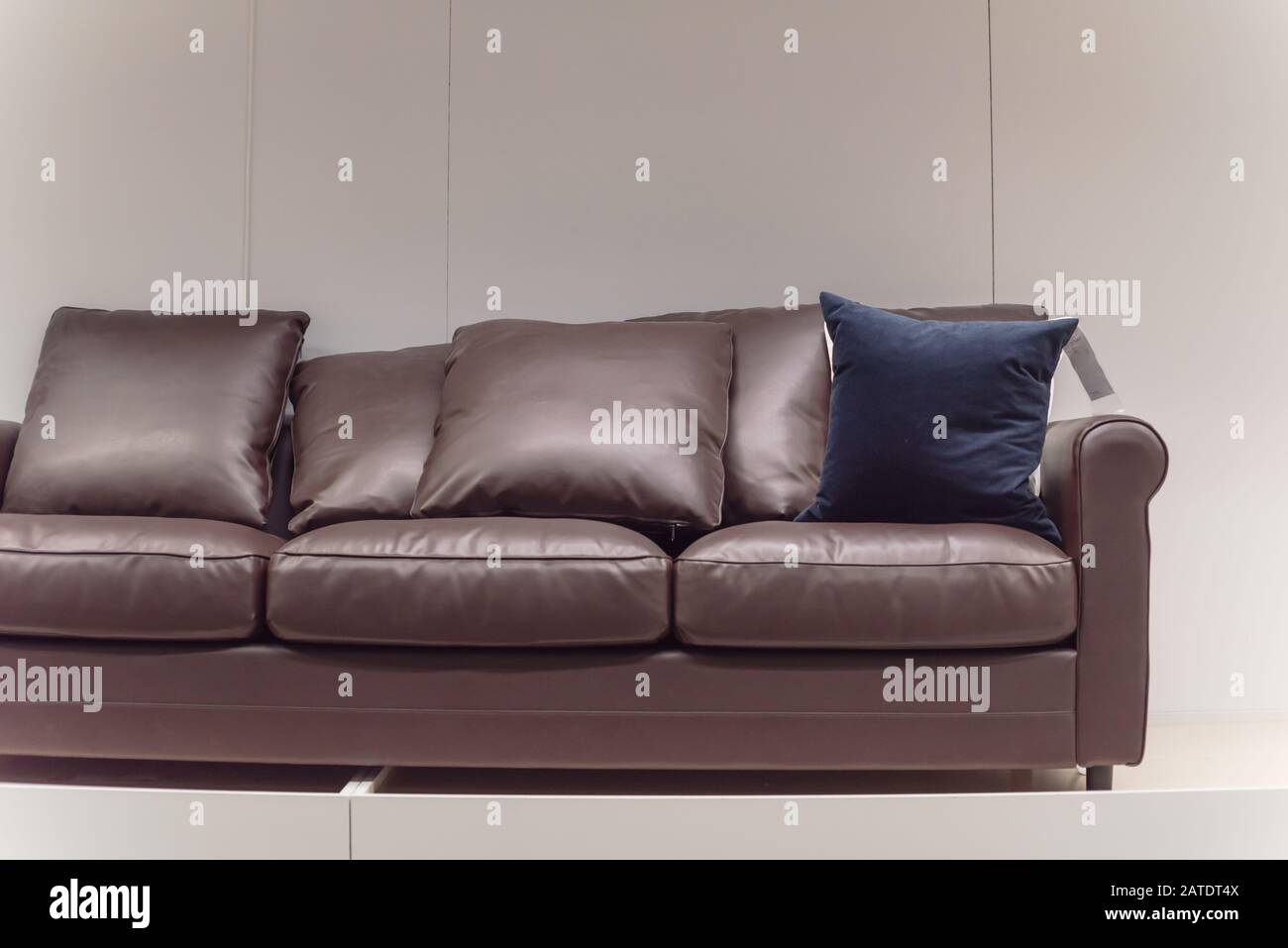 America's home furnishing store deals