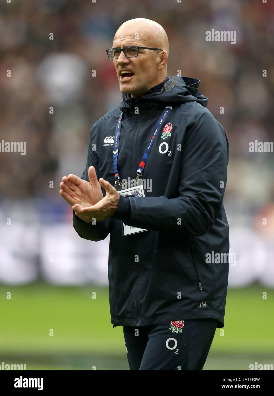 England defence coach Steve Mitchell during the Guinness Six Nations match at the Stade de France, Paris. Stock Photo