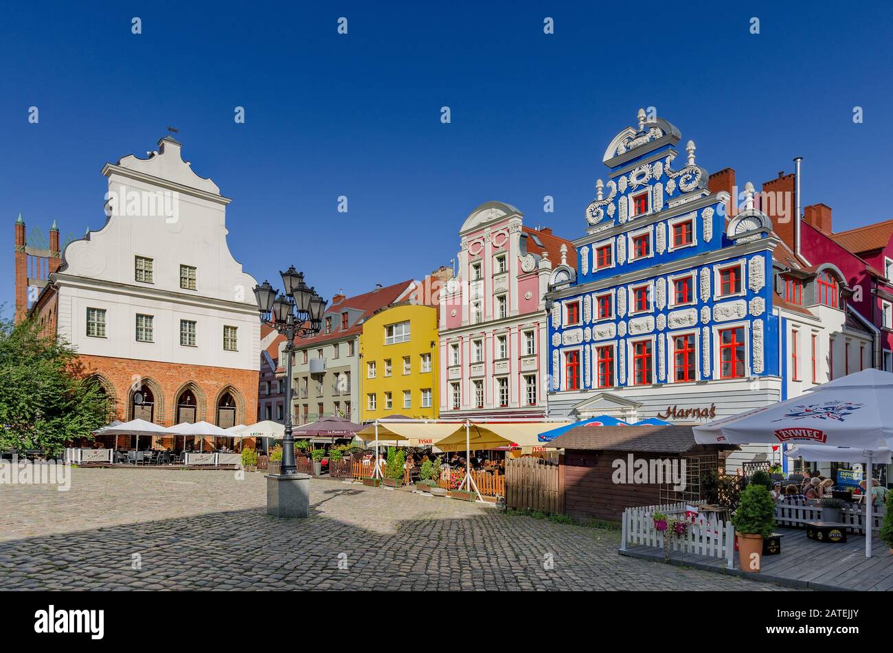 Hay market square hi-res stock photography and images - Alamy