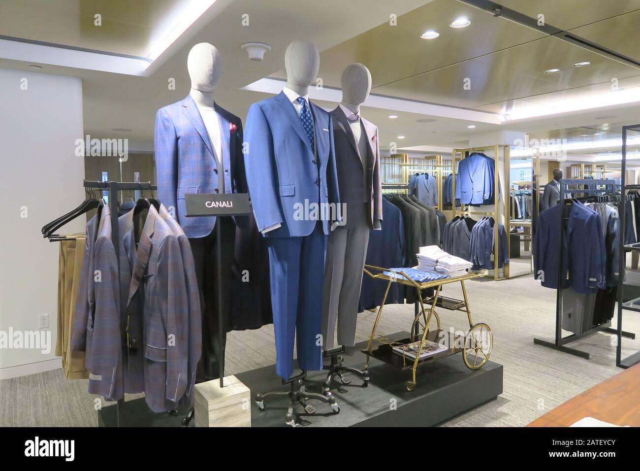 Mens suits hires stock photography and images Alamy