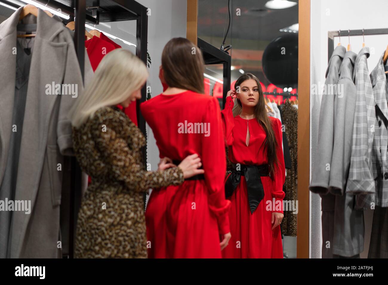 boutiques like red dress boutique