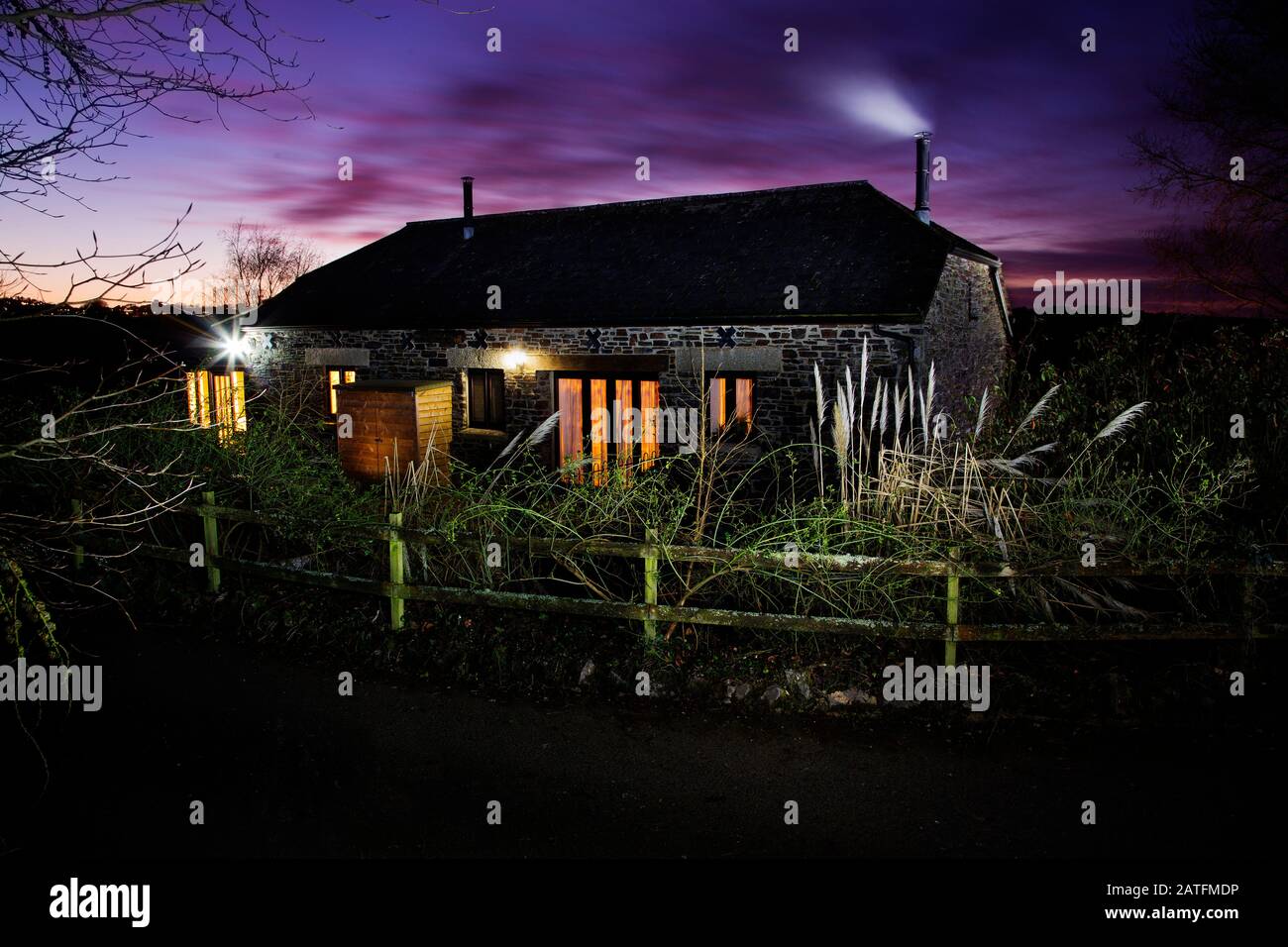 Barn conversion uk hi-res stock photography and images - Alamy