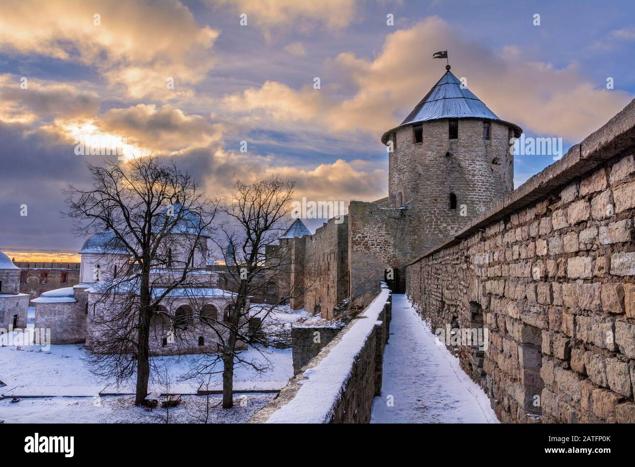 Narva gate hires stock photography and images Alamy