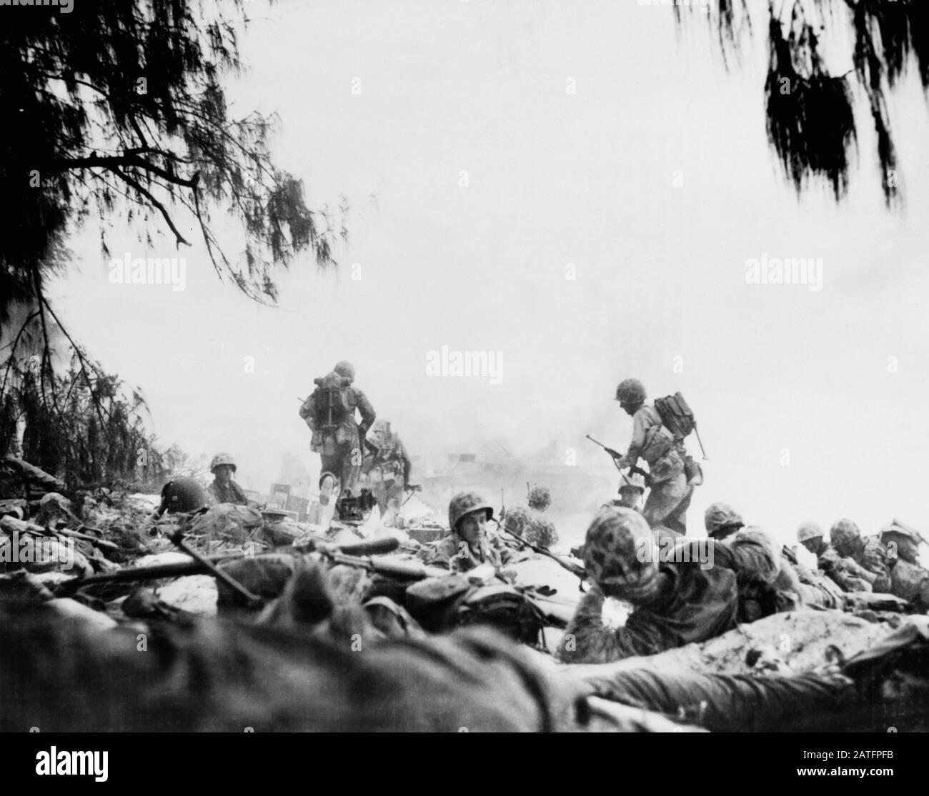 U.S. Marines dig in on Beach at Saipan, U.S. Department of Defense, U.S. Marine Corps photo, June 1944 Stock Photo