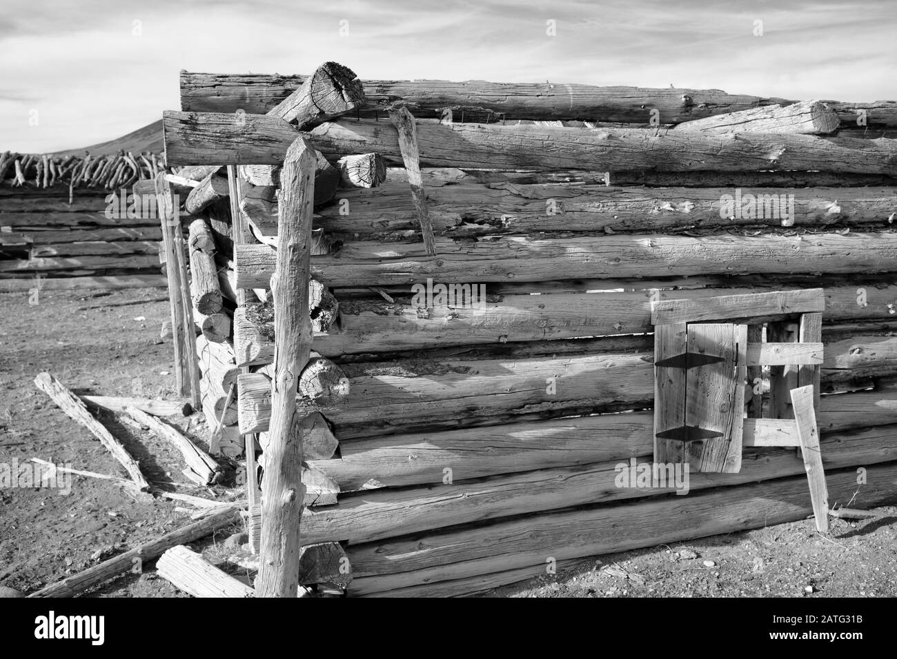 Old log house Stock Photo - Alamy
