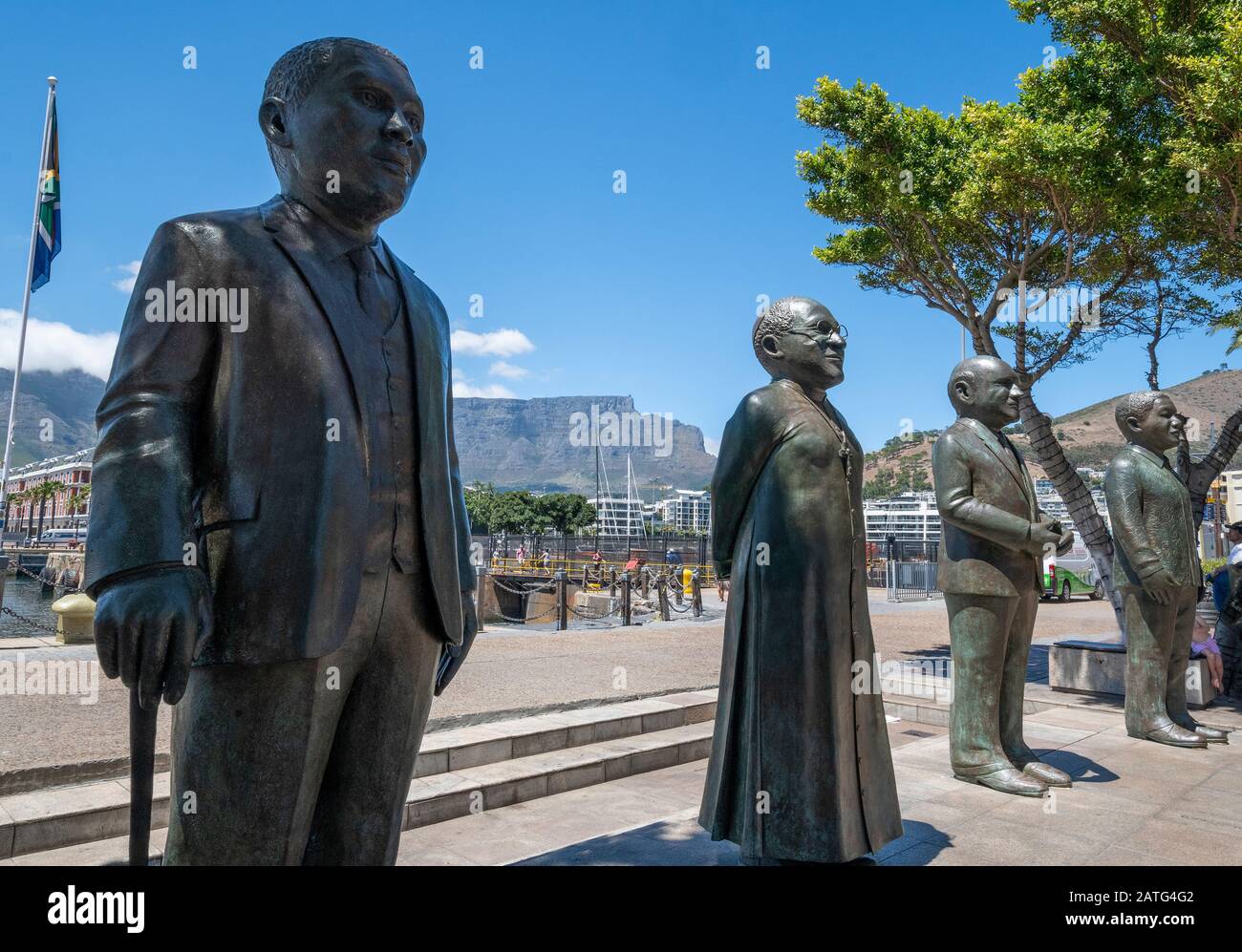 Cape town waterfront statues hires stock photography and images Alamy