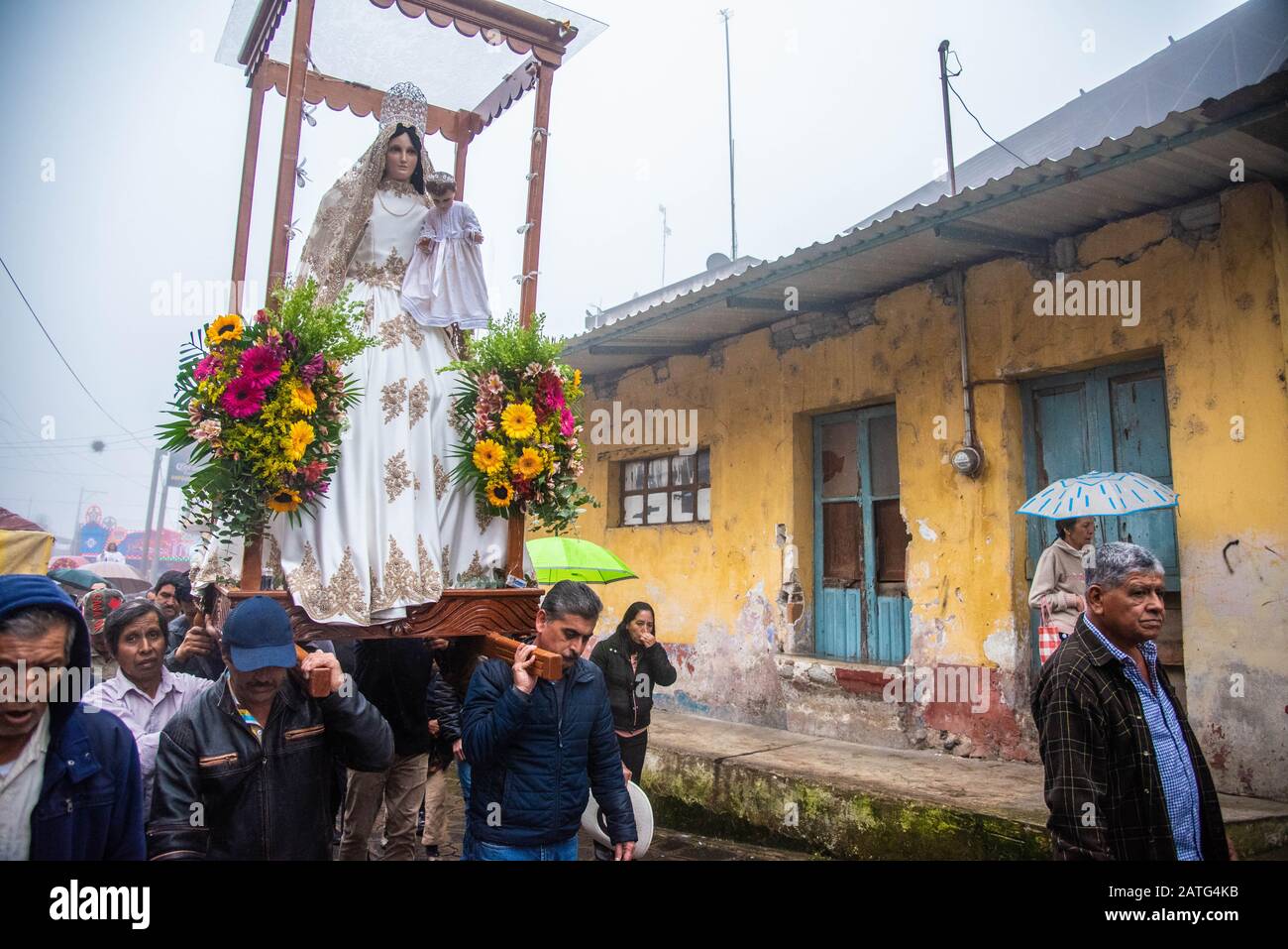 Virgen de la candelaria mexico hi-res stock photography and images - Alamy