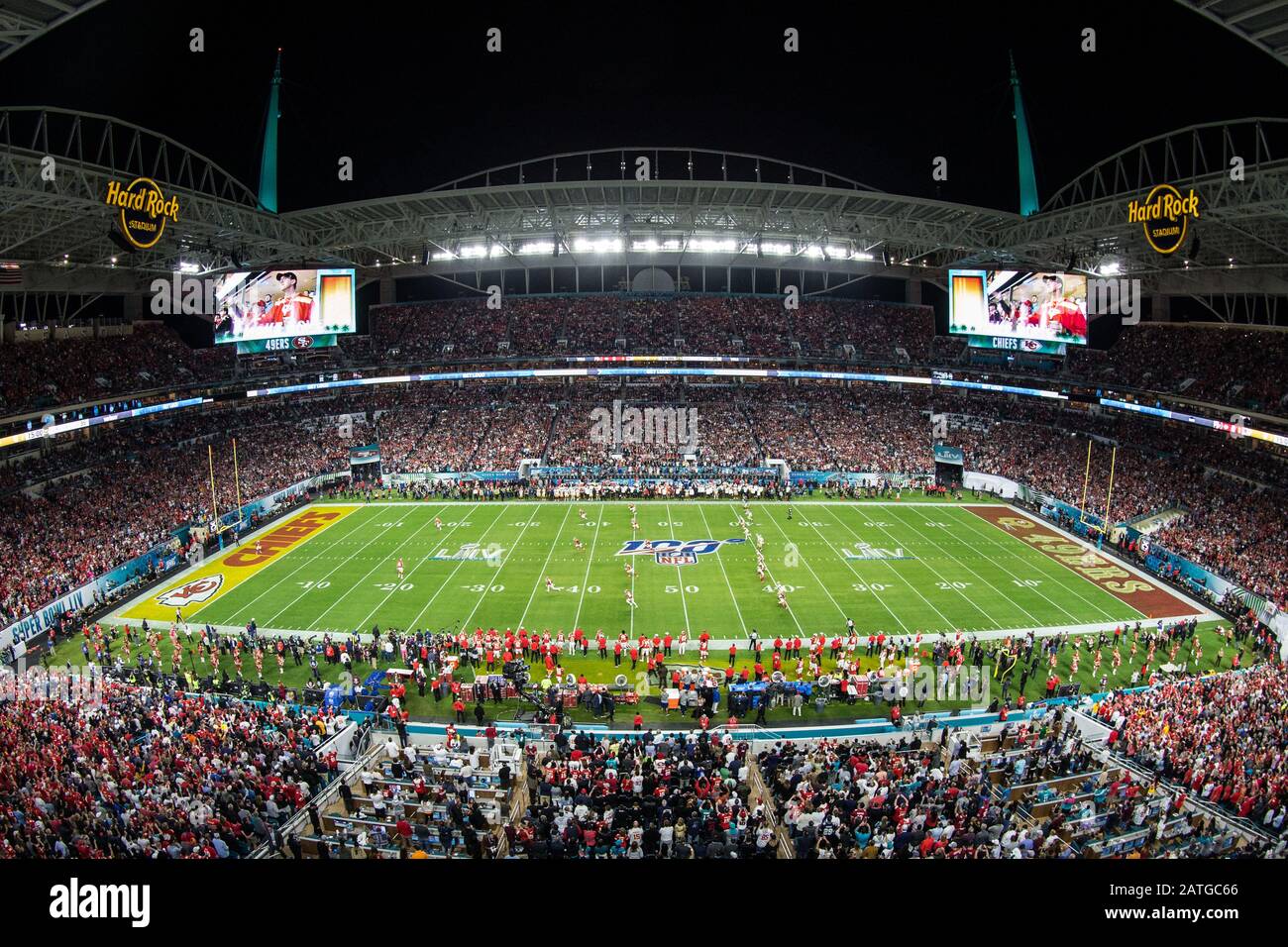 Miami, USA. 02nd Feb, 2020. The kick-off starting the first quarter of Super Bowl LIV between the San Francisco 49ers and the Kansas City Chiefs held at Hard Rock Stadium in Miami Gardens, Florida on Feb. 2, 2020. Credit: Sipa USA/Alamy Live News Stock Photo