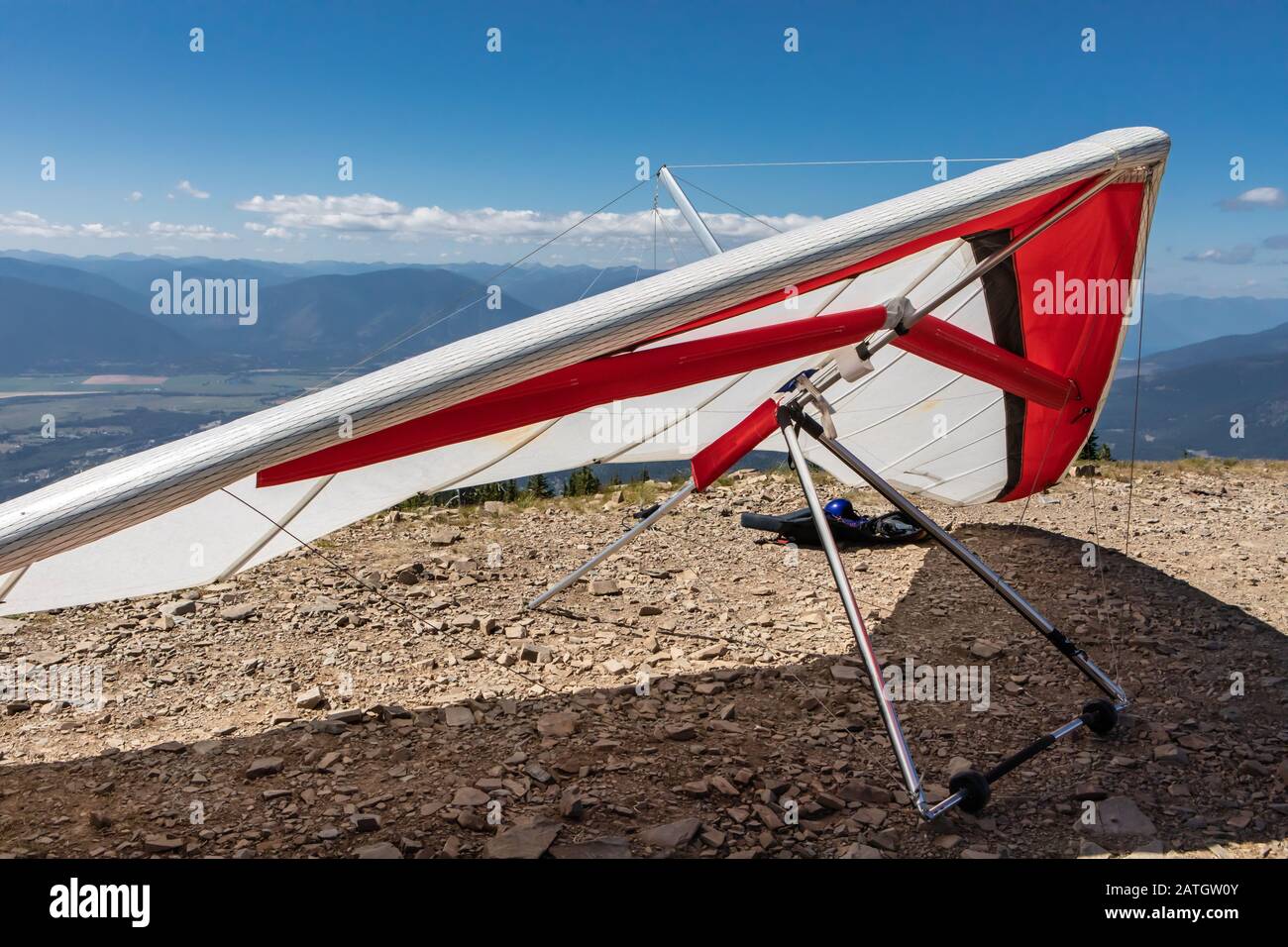 A Lightweight Delta Plane Paragliders On The Hilltop Extremal Hobby For Brave People Active Holidays In Kootenay Valley British Columbia Canada Stock Photo Alamy