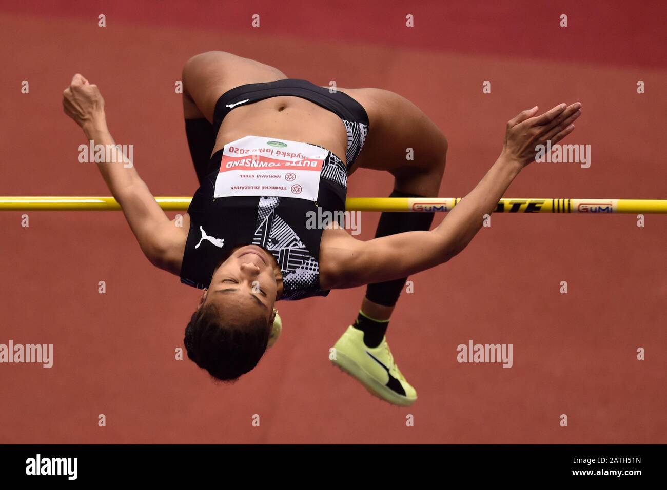 Tynita butts high jump hi res stock photography and images Alamy