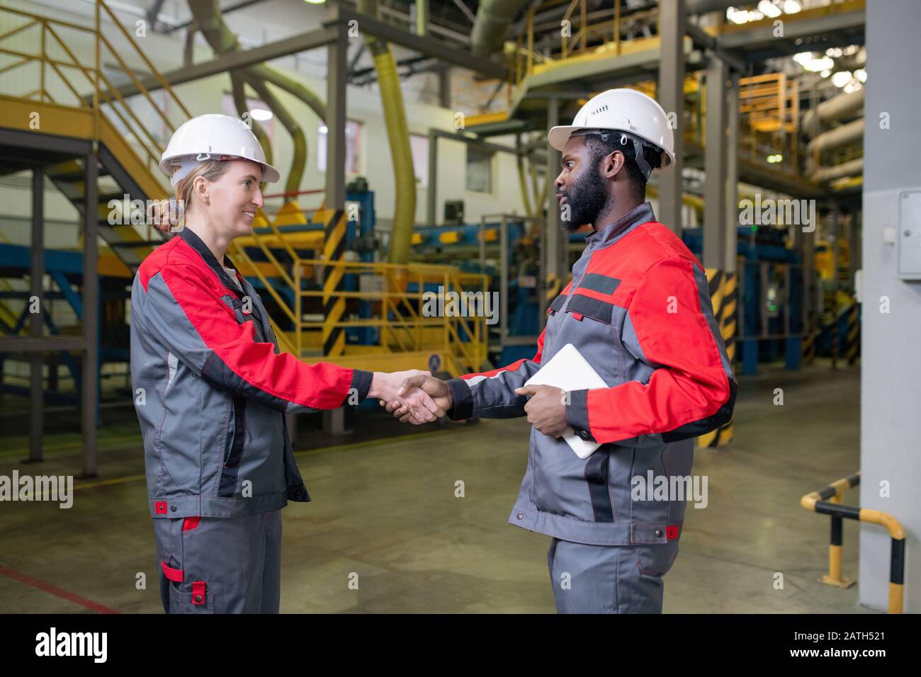 Black female factory worker hi-res stock photography and images - Alamy