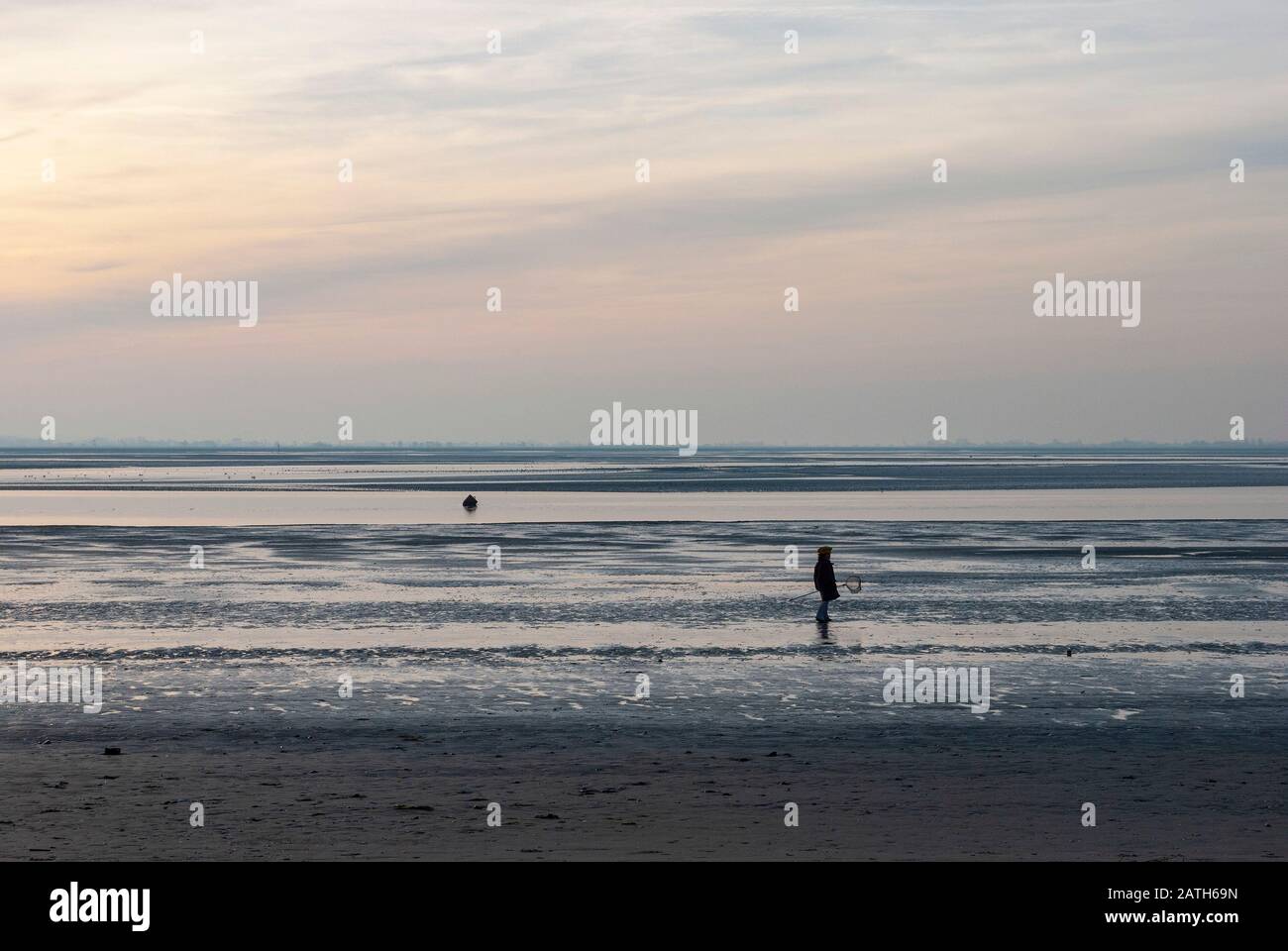 Get Art de plage de paroi metallique orientee Desktop Wallpaper Free