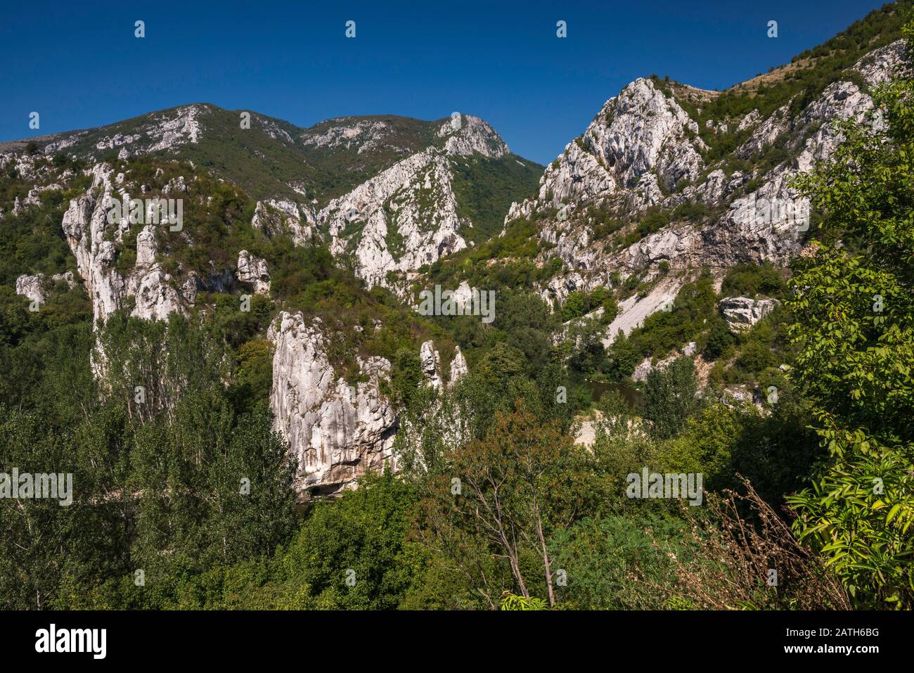 Iskar Gorge, Balkan Mountains (Stara Planina), near Cherepish Monastery, Bulgaria Stock Photo