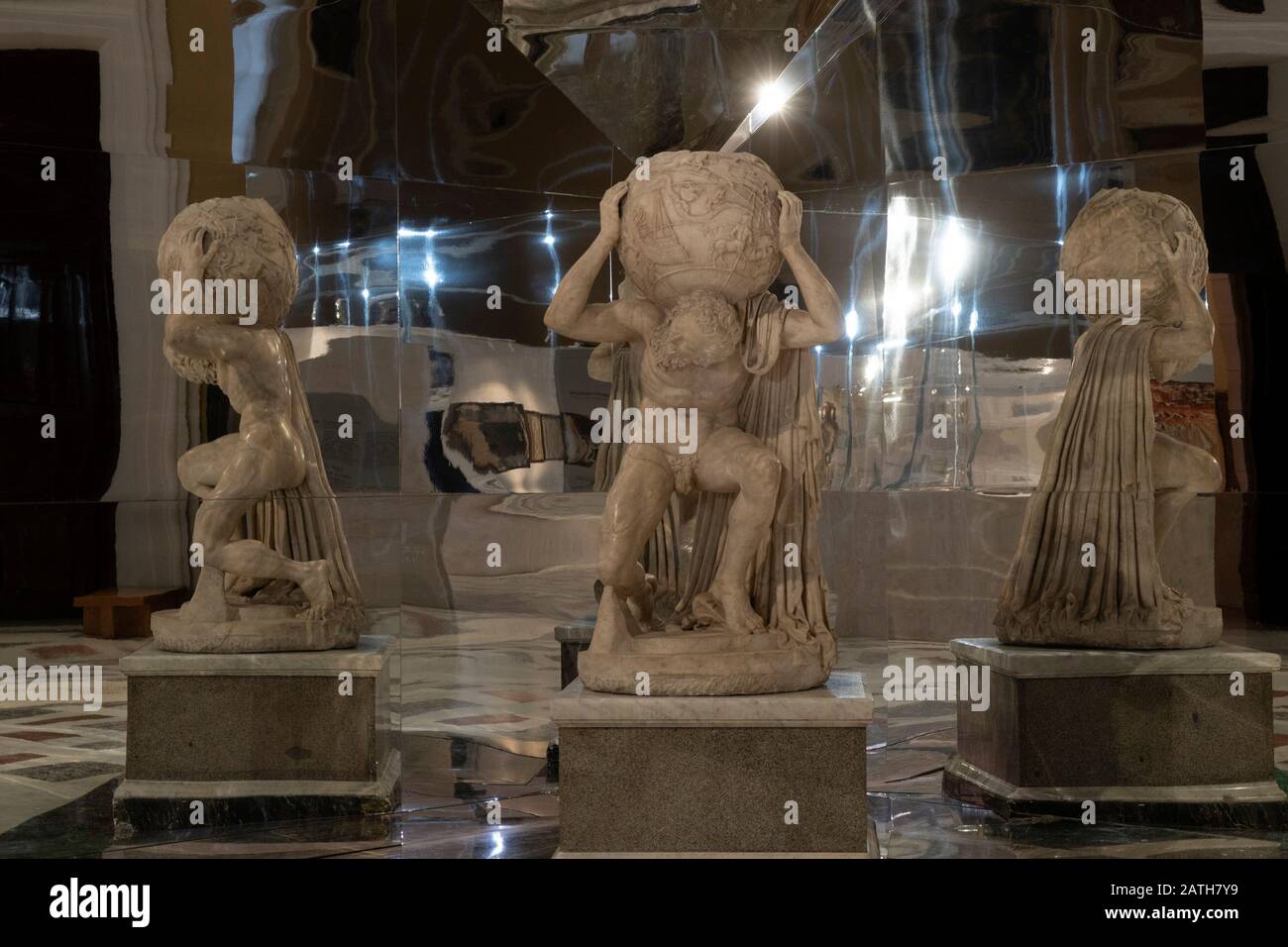 Statue of atlas holding globe hires stock photography and images Alamy