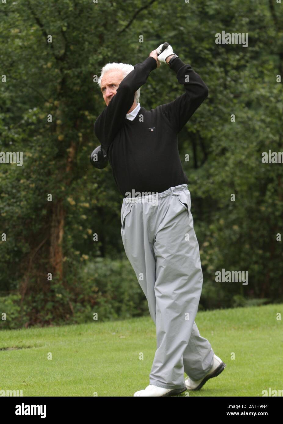 Tony Christie Singer competes at 'Golf with the Stars' held at Wentworth Golf club, Surrey, England. Stock Photo