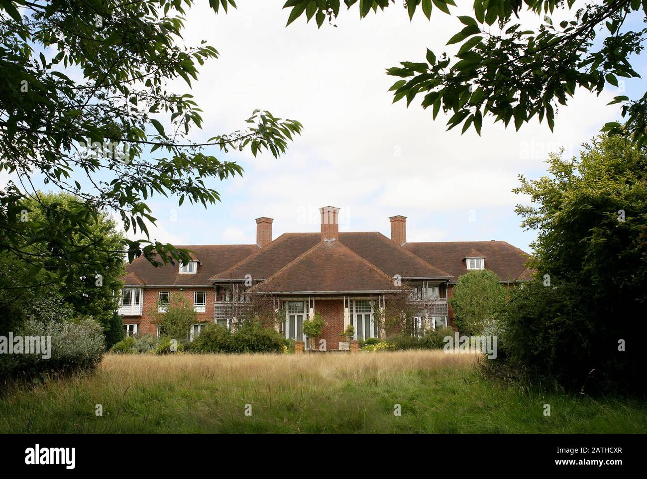 Family at home swimming pool uk hires stock photography and images Alamy