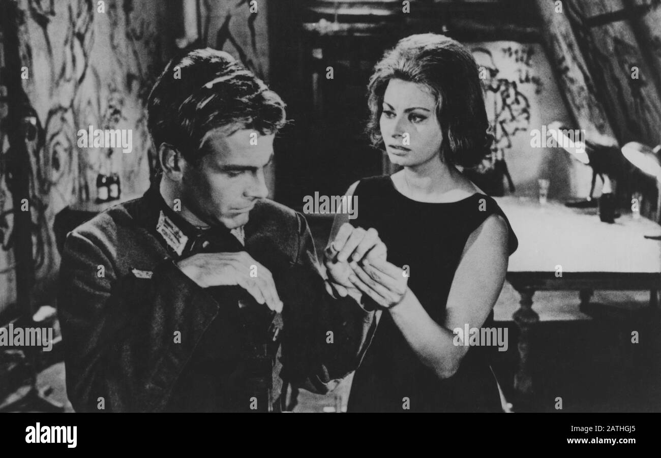 I sequestrati di Altona Year : 1962 Italy Director : Vittorio De Sica Maximilian Schell, Sophia Loren Stock Photo