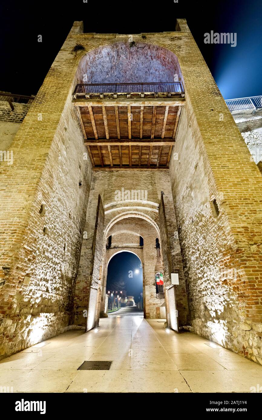 Tower of Porta Aquila in the medieval village of Soave. Verona province, Veneto, Italy, Europe. Stock Photo