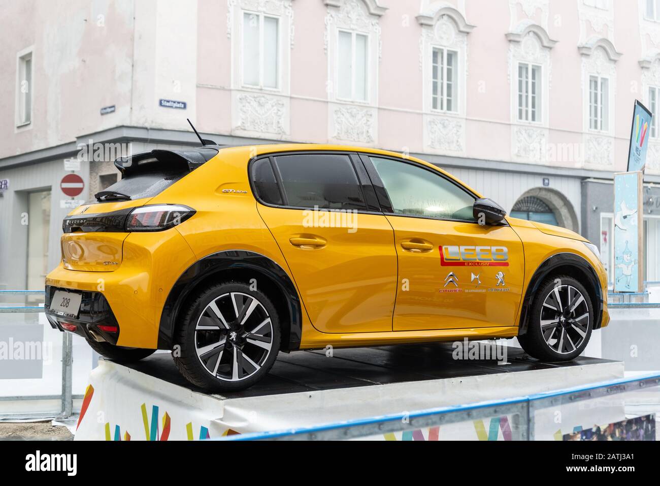 Peugeot 8 High Resolution Stock Photography And Images Alamy Peugeot 8 High Resolution Stock Photography And Images Alamy