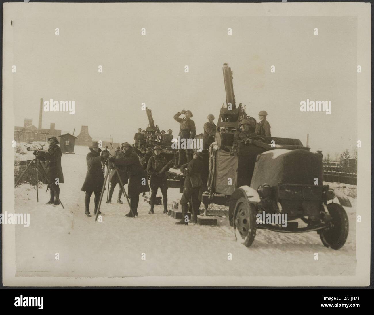 The British Western Front Description: Mobile anti-aircraft gun ready for action Annotation: British Western Front. Mobile flak ready for action Date: {1914-1918} Keywords: WWI, fronts, flak soldiers Stock Photo