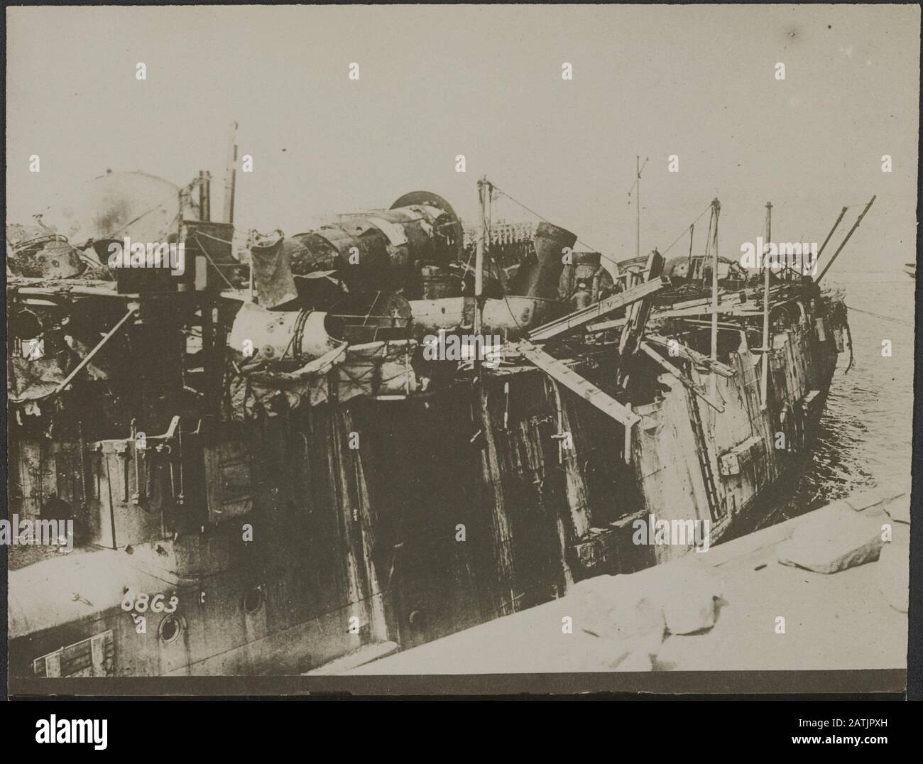 Destroy Ship Example Description: Destroyed ship. Date: {1914-1918} Keywords: WWI, ships ...